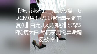 骚女友万达楼道给我口交