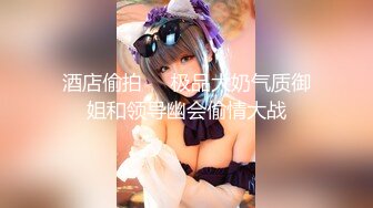 偷窥美女海边拍写真