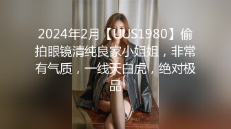  两个黄毛美少女，交换着轮着干 搞3P真是爽上天了