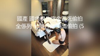 大眼萌妹爱大吊 浴室里把老公大吊又舔又吃 直接弄射了一嘴