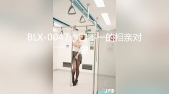 onlyfans 喝奶时间到！【LactatingDaisy】孕妇产后乳汁四溢 奶水飙射【200v】 (122)