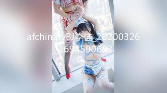 TWTP803校园附近一家商超店厕所偷拍好多青春靓丽女学生换卫生巾换衣服 (3)